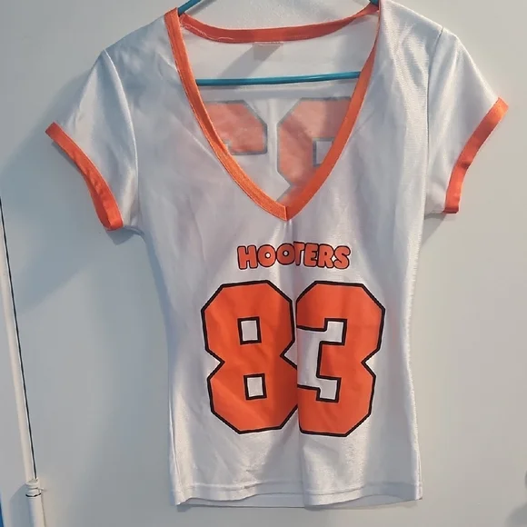 Hooters White and Orange Women's Jersey Top - Picture 3 of 6
